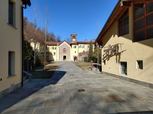 Clicca per immagine full size